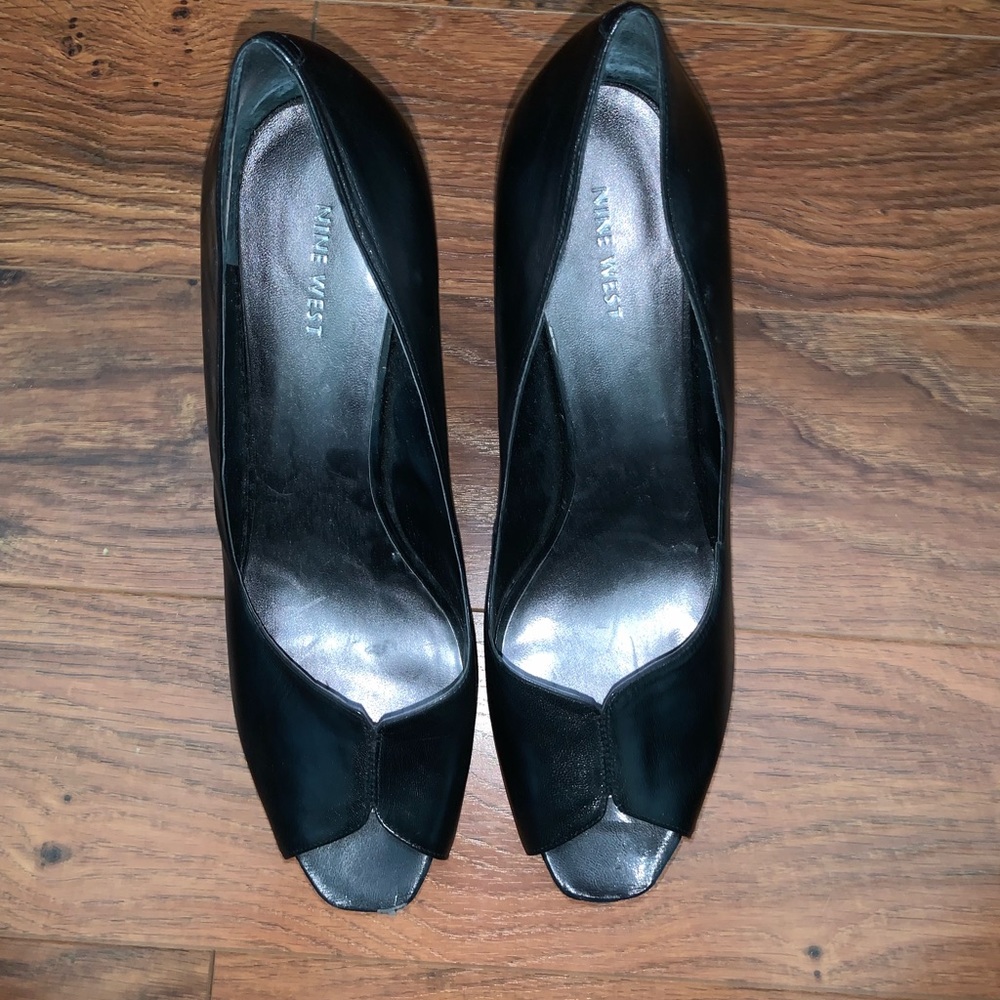 Nine West Black Leather Peep-Toe Shoes